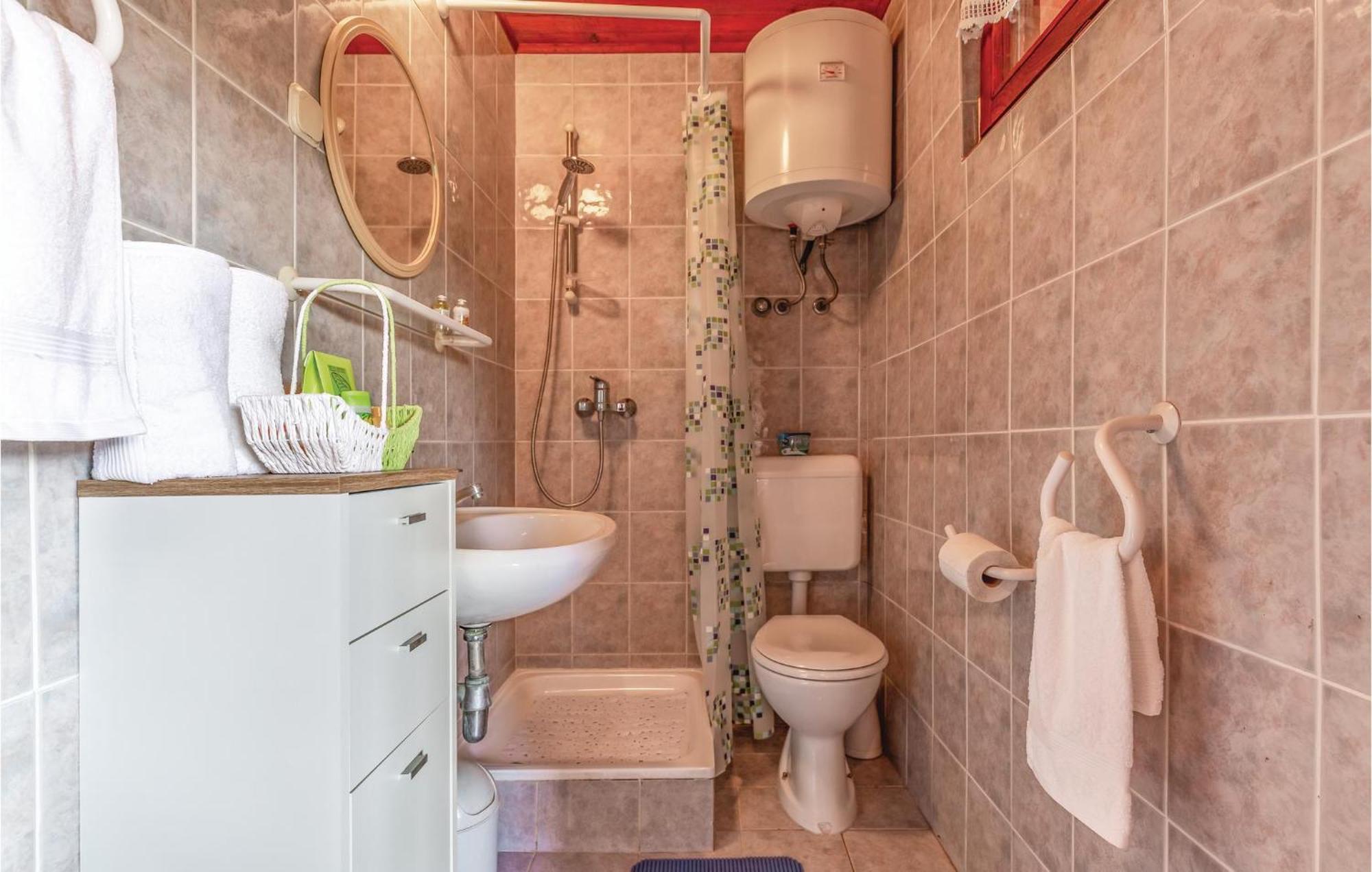 1 Bedroom Pet Friendly Home In Sisan Ngoại thất bức ảnh